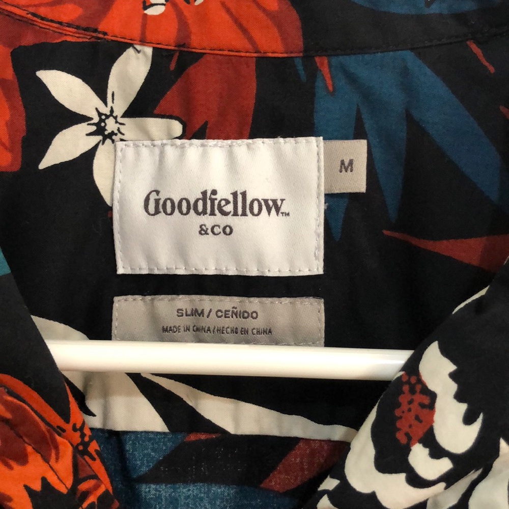Goodfellow & Co. Button Up - Picture 2 of 3